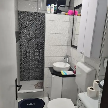 公寓 Stan Na Dan Tenis 普里耶多尔